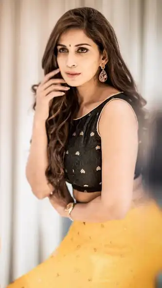 Play Samyuktha Shan Wallpapers HD as an online game Samyuktha Shan Wallpapers HD with UptoPlay