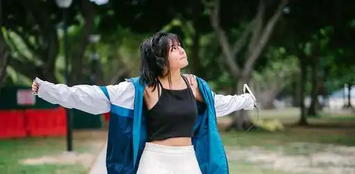 Play San Francisco Radio Stations  and enjoy San Francisco Radio Stations with UptoPlay