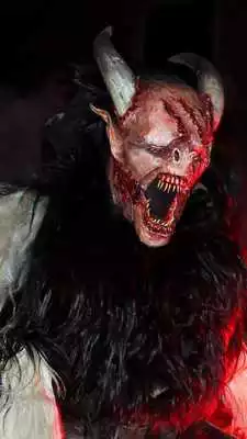 Play scary monster wallpaper