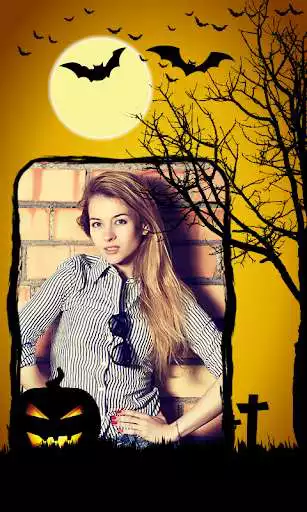 Play Scary Photo Frames