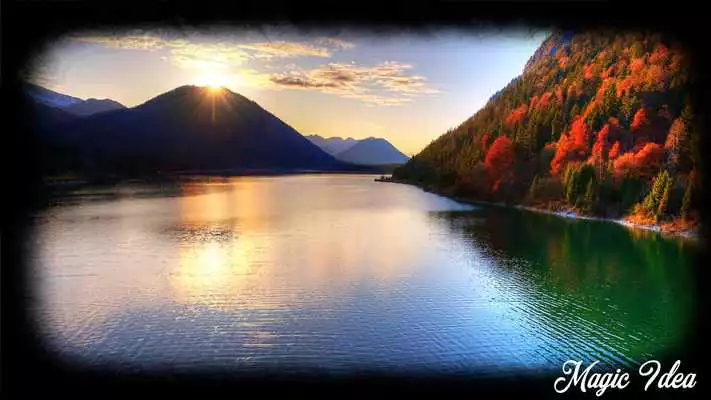 Play Seasons Wallpaper