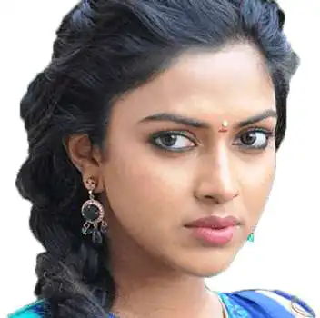 Play Selfie With Amala Paul