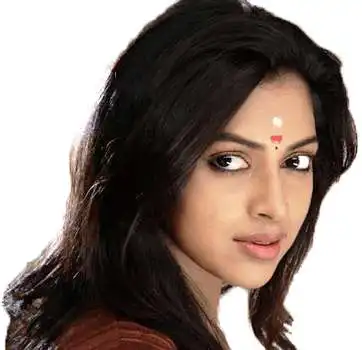 Play Selfie With Amala Paul