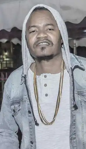 Play Selfie With Jua Cali and Photo Editor  and enjoy Selfie With Jua Cali and Photo Editor with UptoPlay