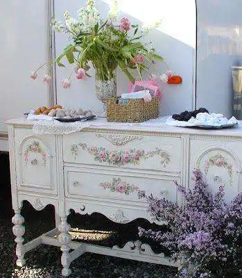 Play Shabby Chic Home Decor