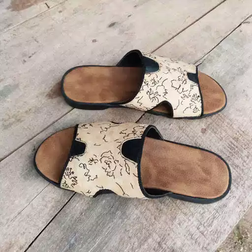 Play Shoe Design  and enjoy Shoe Design with UptoPlay
