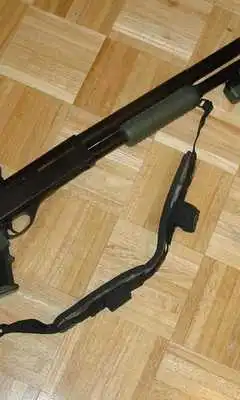 Play Shotguns Wallpaper