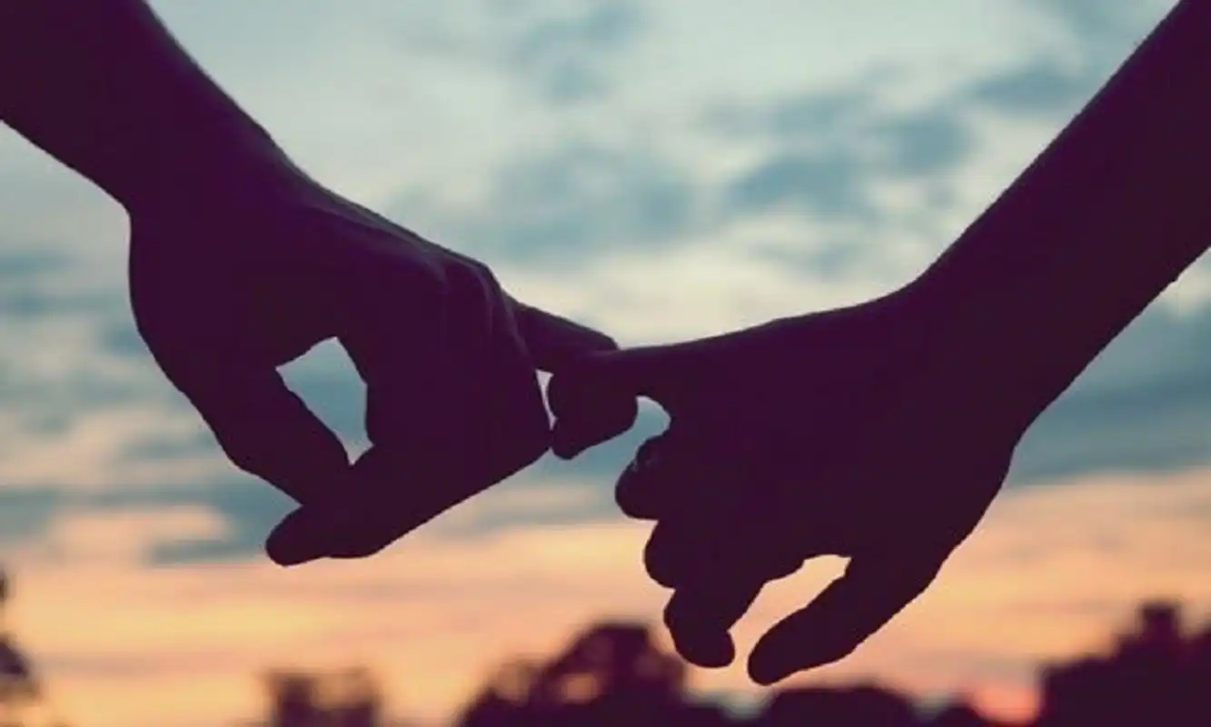 Play Sinhala Romantic Songs