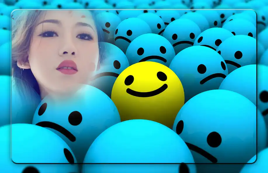 Play Smiley Photo Frames as an online game Smiley Photo Frames with UptoPlay