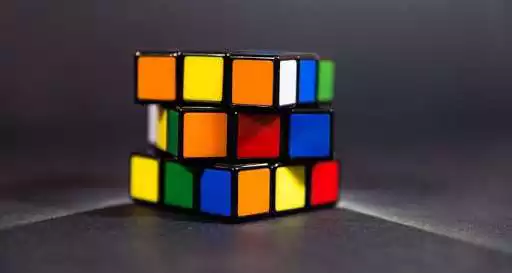 Play Solve the magic cube of colors!  and enjoy Solve the magic cube of colors! with UptoPlay