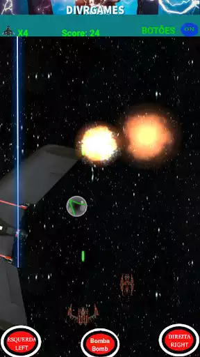 Play SpaceWar as an online game SpaceWar with UptoPlay
