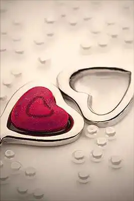 Play Special Romantic Frames