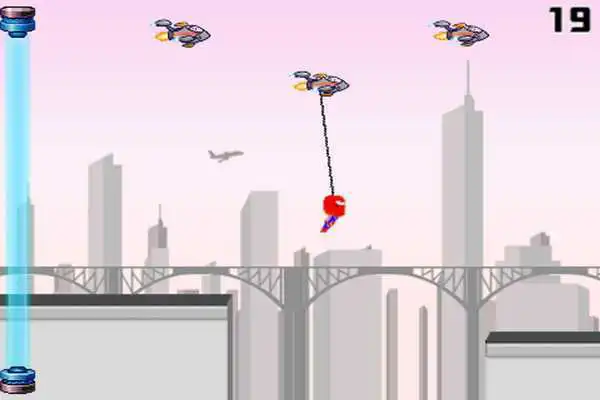 Play Spider Runner - Rope Swing