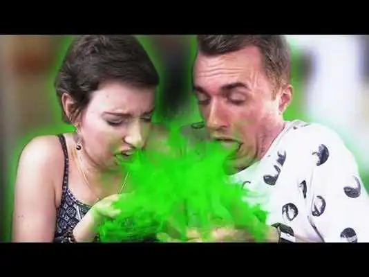 Play SQUEEZIE Videos