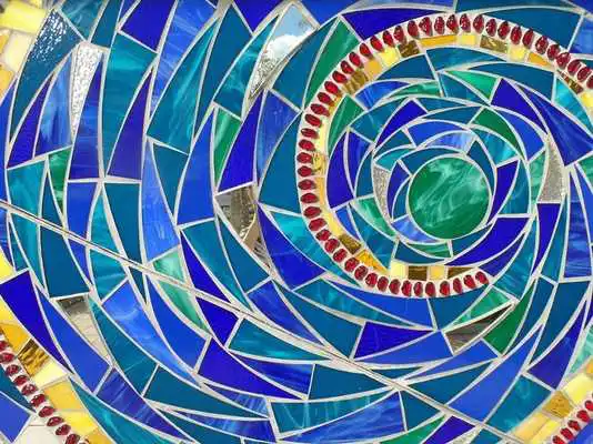 Play Stained Glass Wallpapers