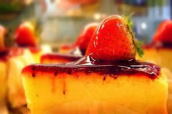 Play Strawberry Dessert Wallpapers