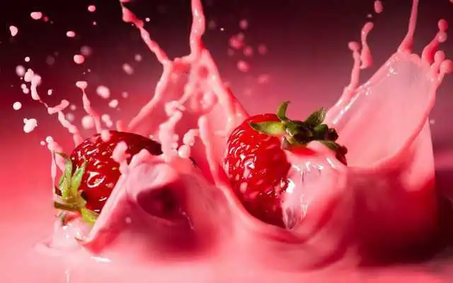 Play Strawberry Live Wallpapper