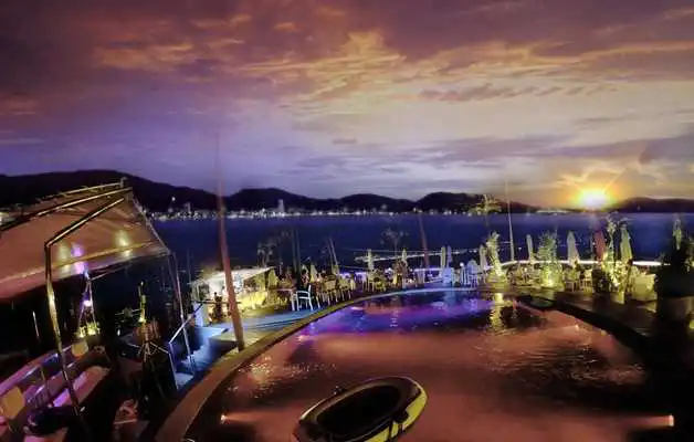 Play St Tropez Live Wallpaper