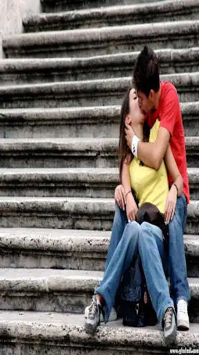 Play Stylish Kiss Wallpapers  and enjoy Stylish Kiss Wallpapers with UptoPlay