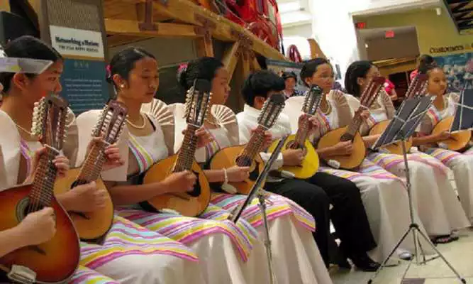 Play Tagalog Audio for Salonga Song