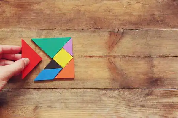 Play Tangram Puzzle Master