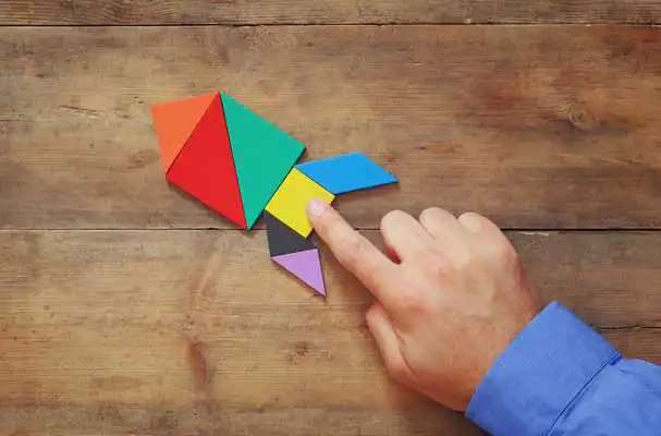 Play Tangram Puzzle Master