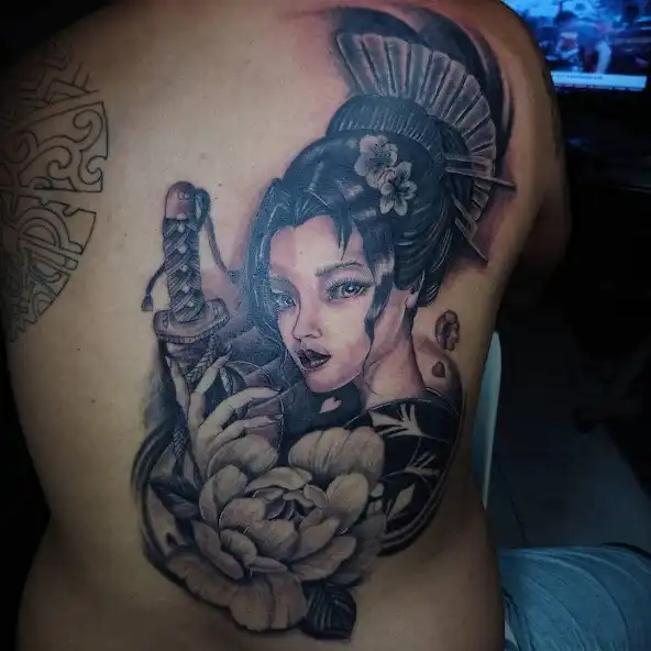 Play Tattoo Mixed  and enjoy Tattoo Mixed with UptoPlay