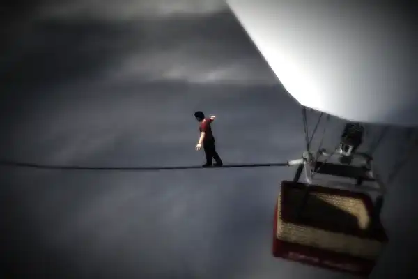 Play The Equilibrist Tightrope Sim