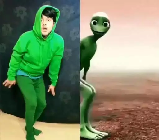 Play The green alien dance  and enjoy The green alien dance with UptoPlay