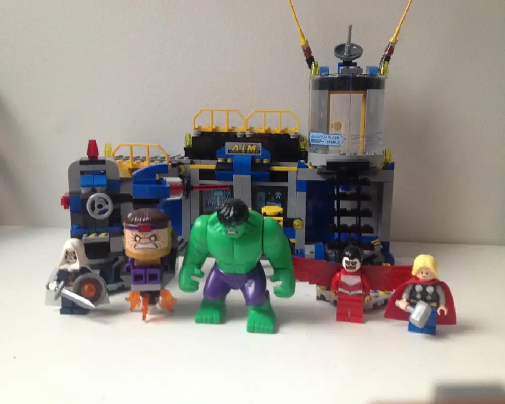 Play The Hulk Smash