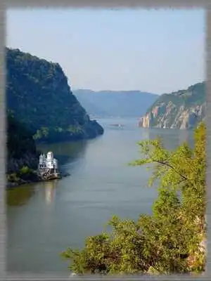 Play Three Gorges Dam Wallpaper