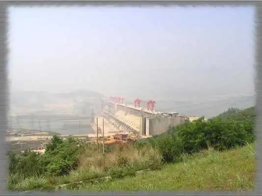 Play Three Gorges Dam Wallpaper