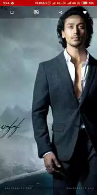 Play Tiger Shroff