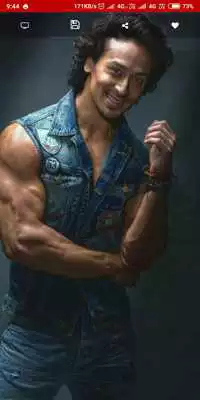Play Tiger Shroff