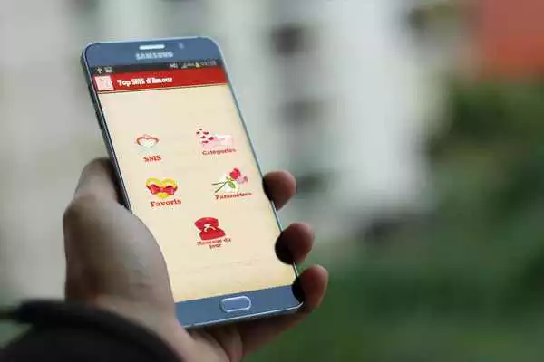 Play Top Love SMS