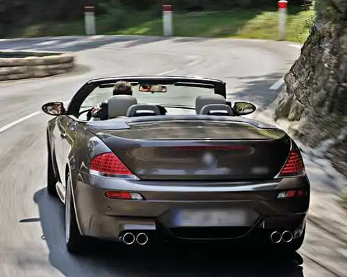 Play Top Themes BMW M6 Cabrio