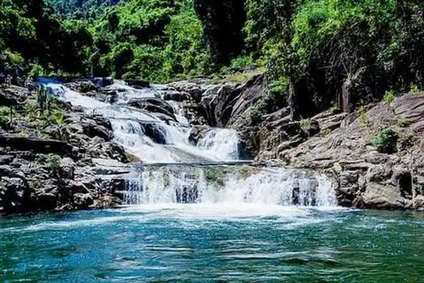 Play Top Waterfall Wallpapers