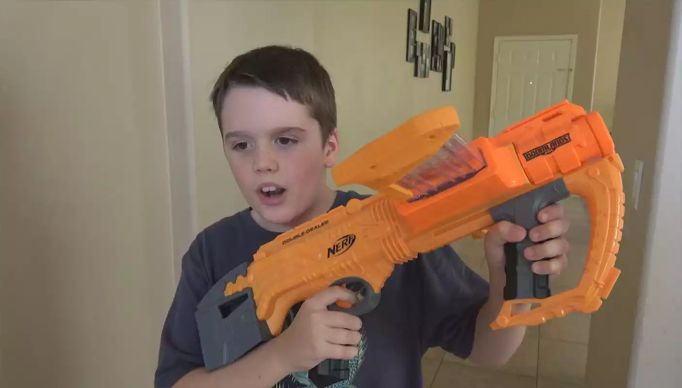 Play Toy Collections: Guns for Boys