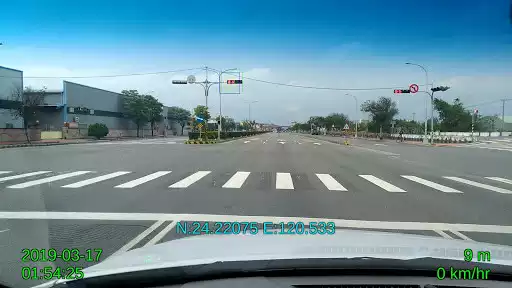 Play Traffic light detection and MP3 player (AI-TLDnR) as an online game Traffic light detection and MP3 player (AI-TLDnR) with UptoPlay