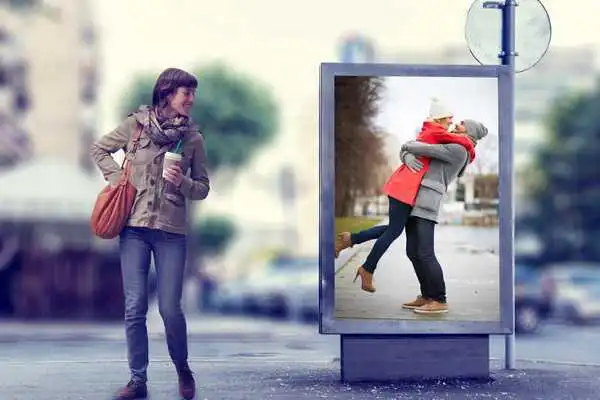 Play Trending Hoarding Photo Frame Photo Editor