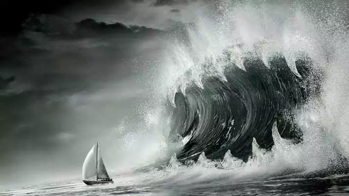 Play Tsunami Live Wallpaper