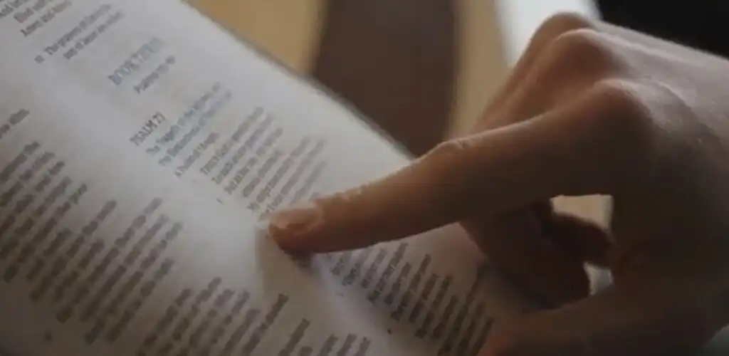 Play Tswana Bible - Nw n Old.  and enjoy Tswana Bible - Nw n Old. with UptoPlay