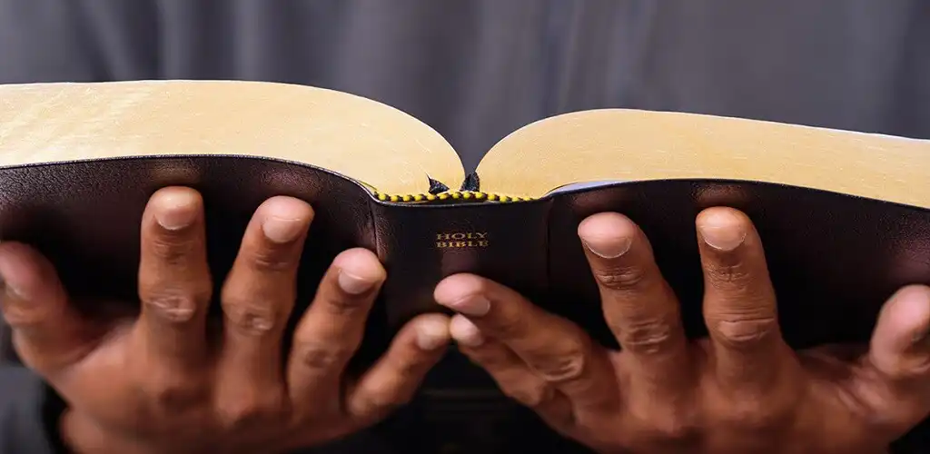 Play Tswana Bible  and enjoy Tswana Bible with UptoPlay