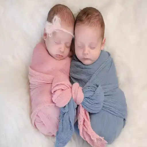 Play Twins Pregnancy APK