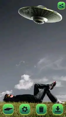 Play UFO in Photo Prank