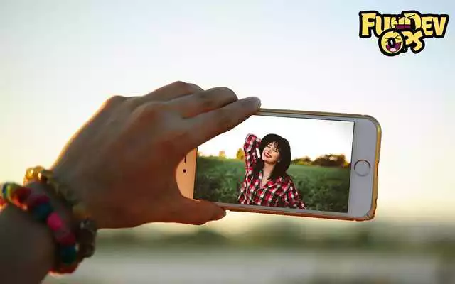 Play Video call for whatsapp prank