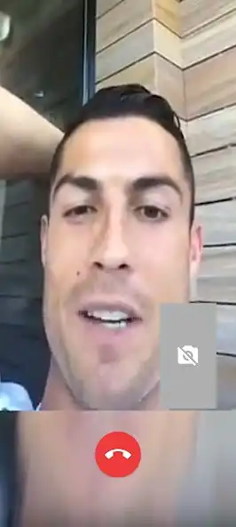 Play Videollamada Cristiano Ronaldo as an online game Videollamada Cristiano Ronaldo with UptoPlay