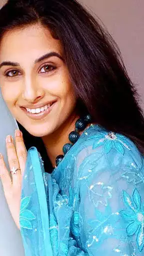 Play Vidya Balan Wallpapers - 2020 as an online game Vidya Balan Wallpapers - 2020 with UptoPlay