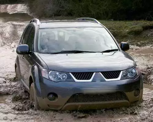 Play Wallpaper Mitsubishi Outlander