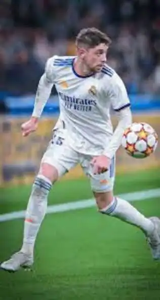 Play Wallpapers Federico Valverde as an online game Wallpapers Federico Valverde with UptoPlay